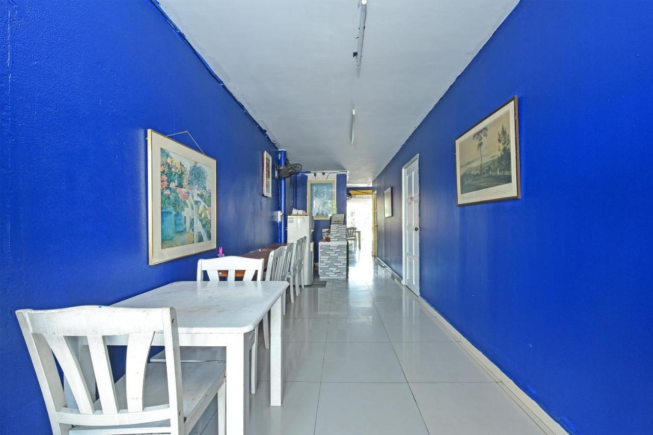 F Hotel Sungai Dua Bukit Exteriér fotografie