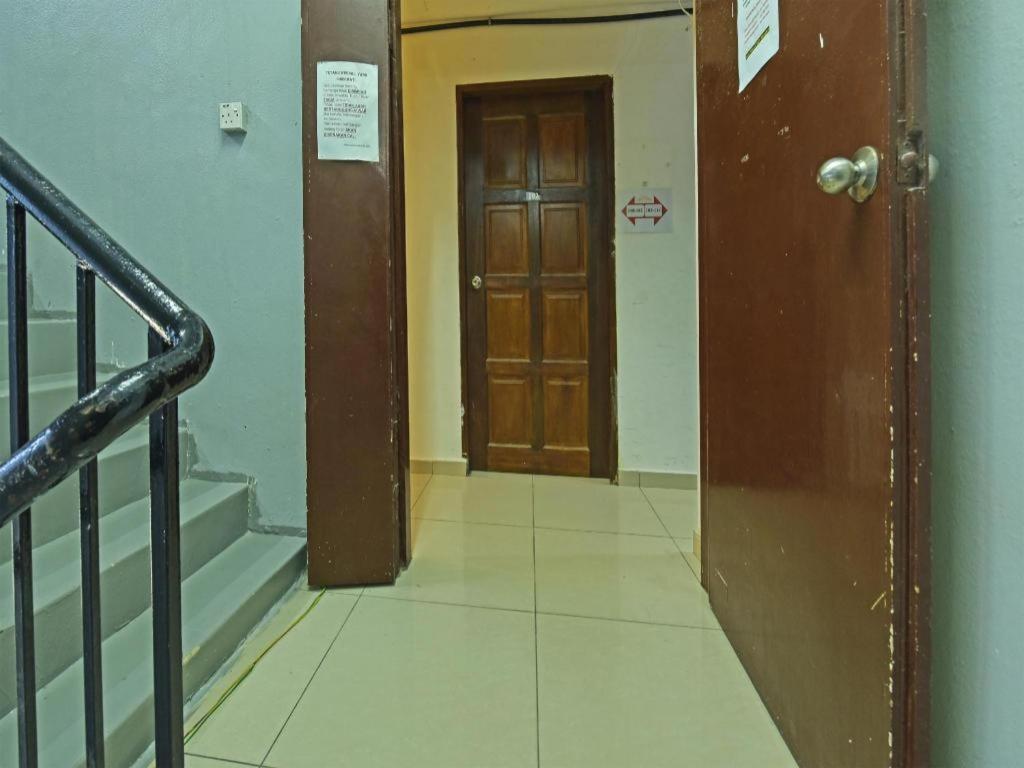 F Hotel Sungai Dua Bukit Exteriér fotografie