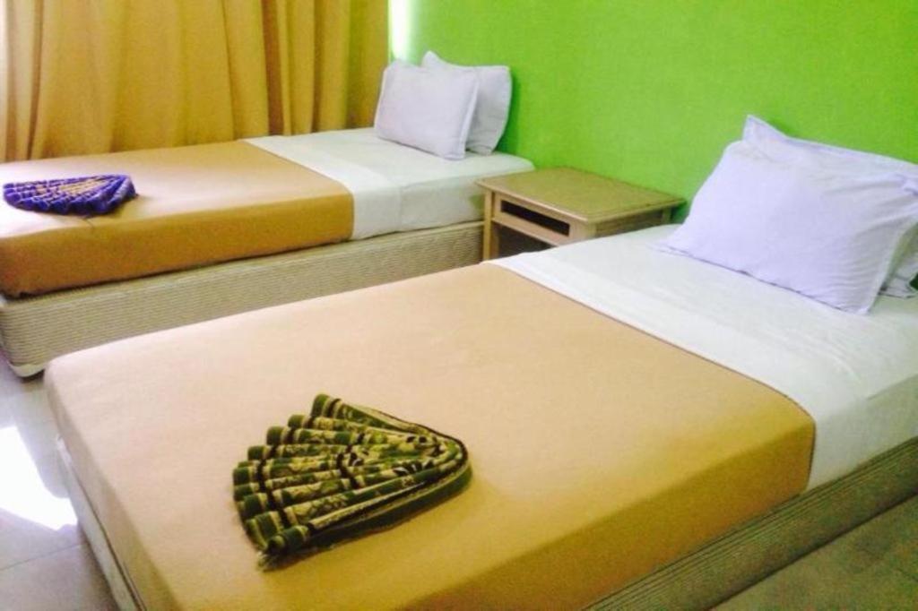 F Hotel Sungai Dua Bukit Exteriér fotografie